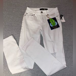 Juniors White Cropped Ripped Jeans